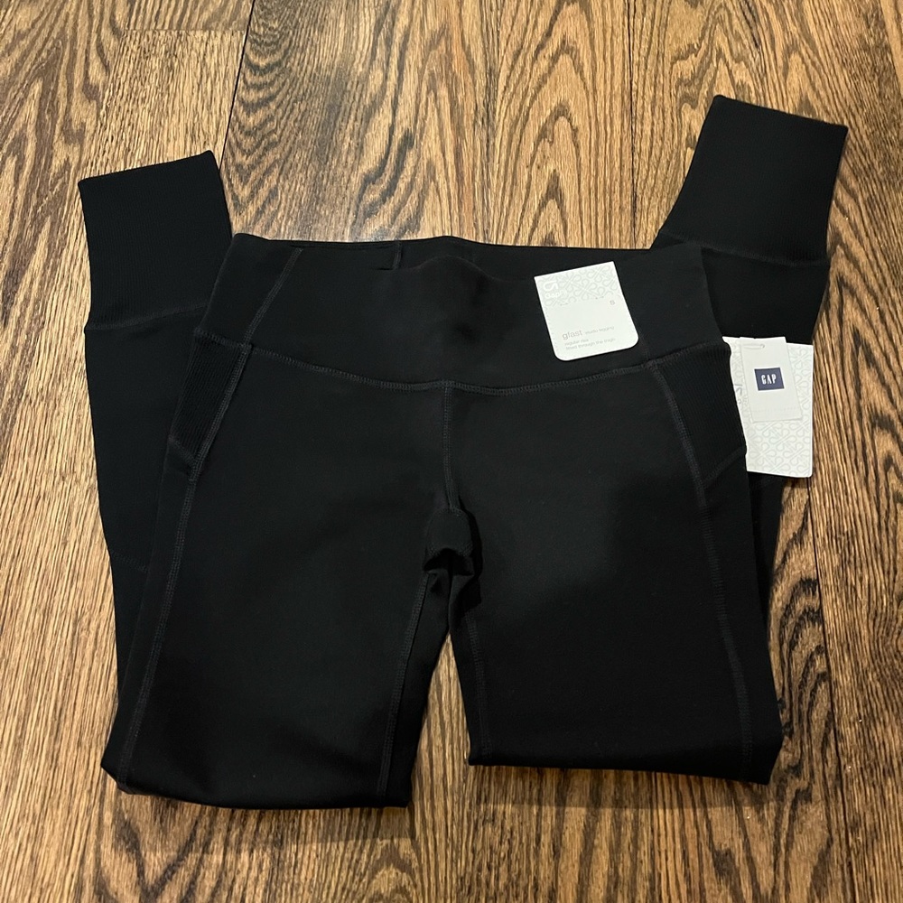 NWT GapFit black studio leggings size small